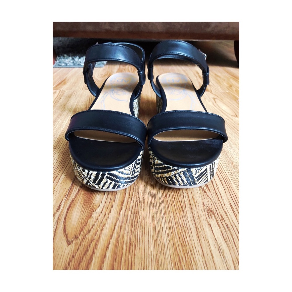 Dolce Vita Brynn Wedge Sandal Size 10 Women